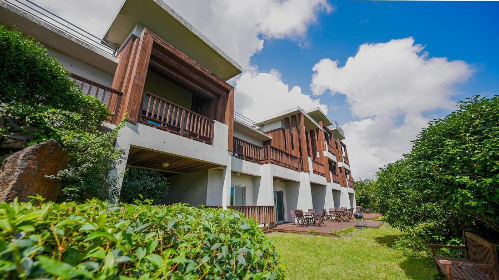 Jeju Eco Suites Seogwipo Eksteriør billede