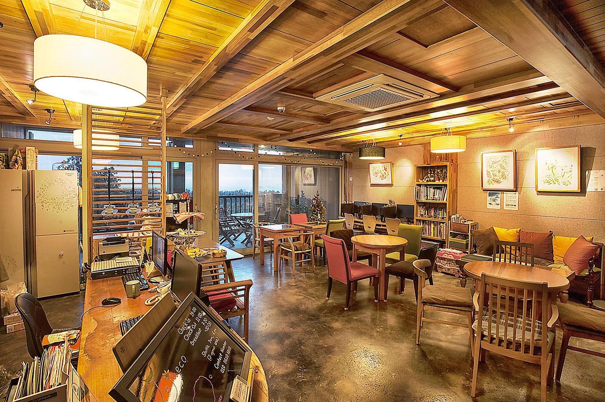 Jeju Eco Suites Seogwipo Eksteriør billede
