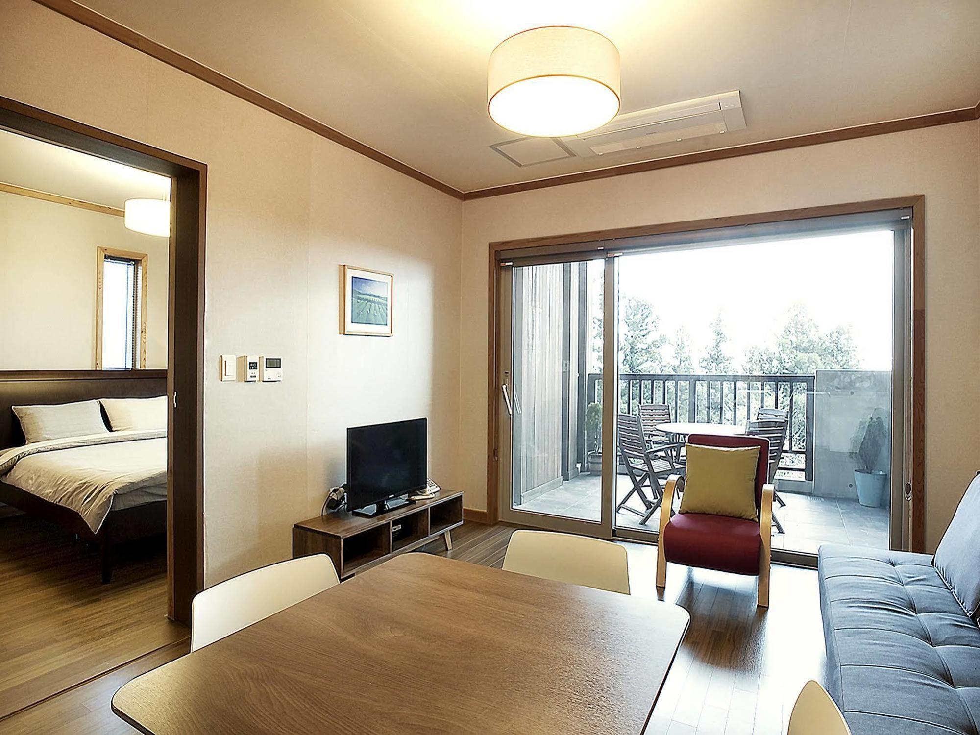 Jeju Eco Suites Seogwipo Eksteriør billede
