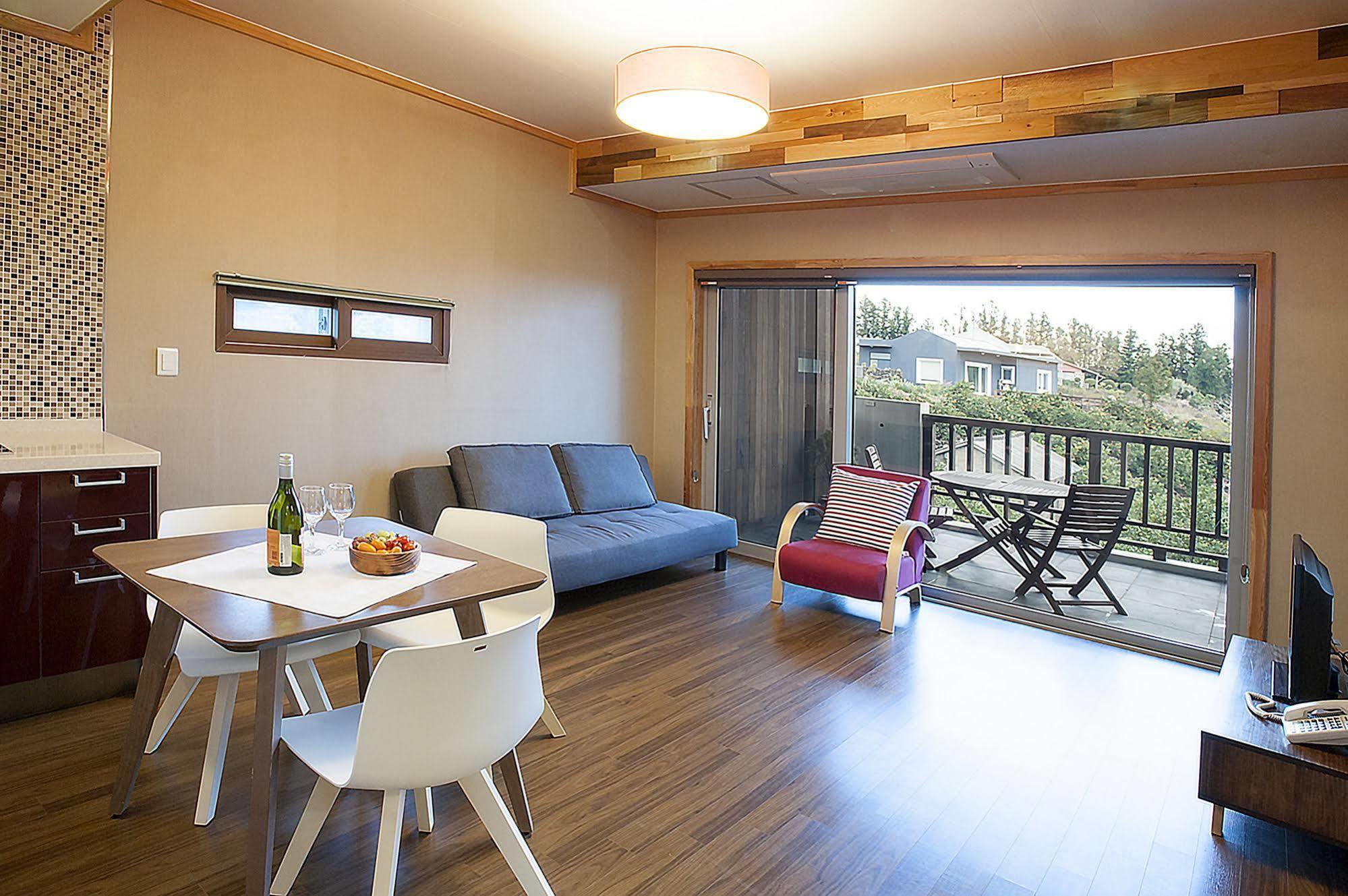 Jeju Eco Suites Seogwipo Eksteriør billede